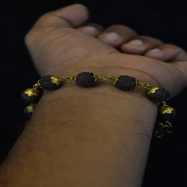 Black Rudraksham Bracelet, ஐம்பொன் கருப்பு ருத்ராட்சம் கைச்ச...
