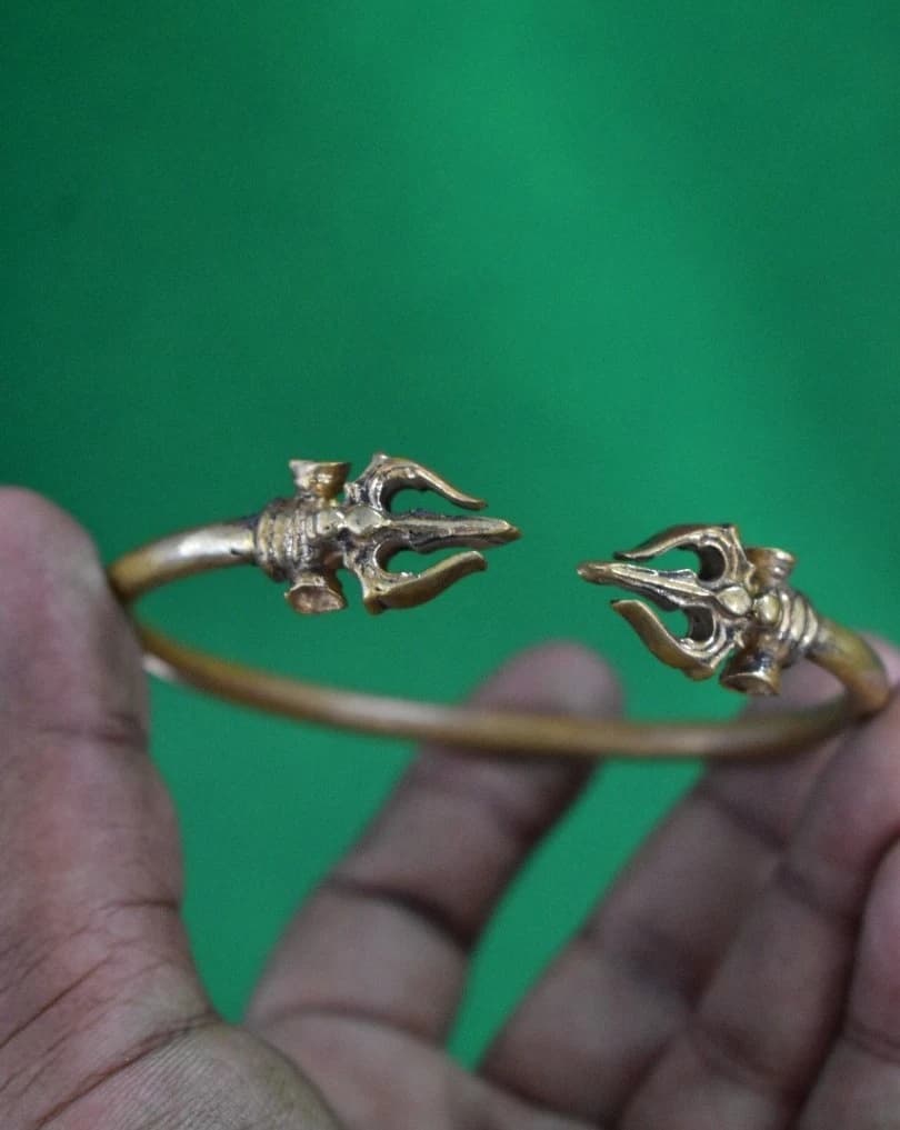 Sulam Bracelet, ஐம்பொன் சூலம் காப்பு, పంచలోహం శూలం కడియం, പഞ്ചലോഹം ത്രിശൂലം ഇടി വള