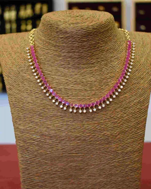 Ruby and White Stone Necklace, ஐம்பொன் ரூபி மற்றும் வெள்ளை க...